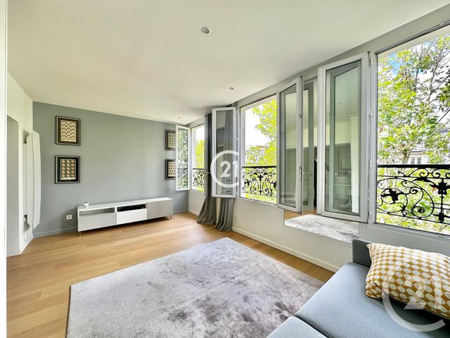 Appartement Studio à vendre - 1 pièce - 35.0 m2 - PARIS - 75018 - ILE-DE-FRANCE - Century 21 Sorim